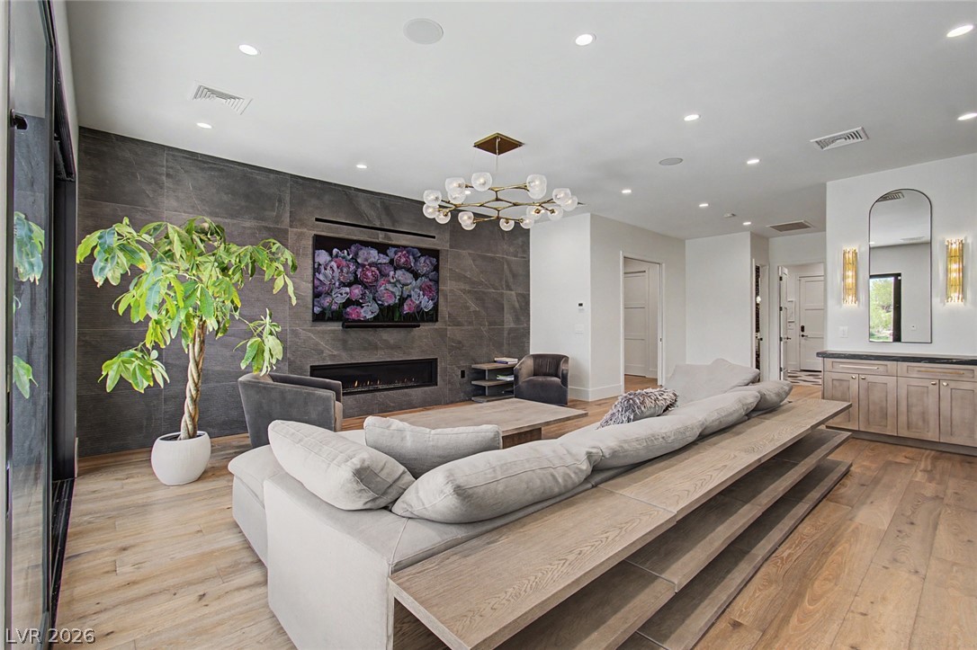 11423 Glowing Sunset Lane Property Photo 5