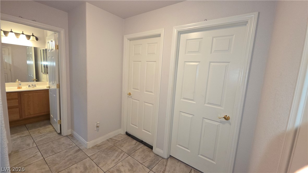 2880 Vigilante Court Property Photo 29