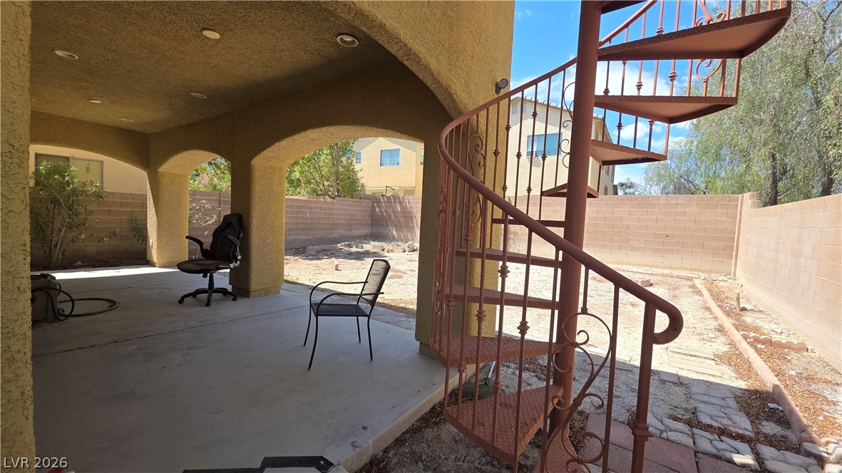 2880 Vigilante Court Property Photo 35