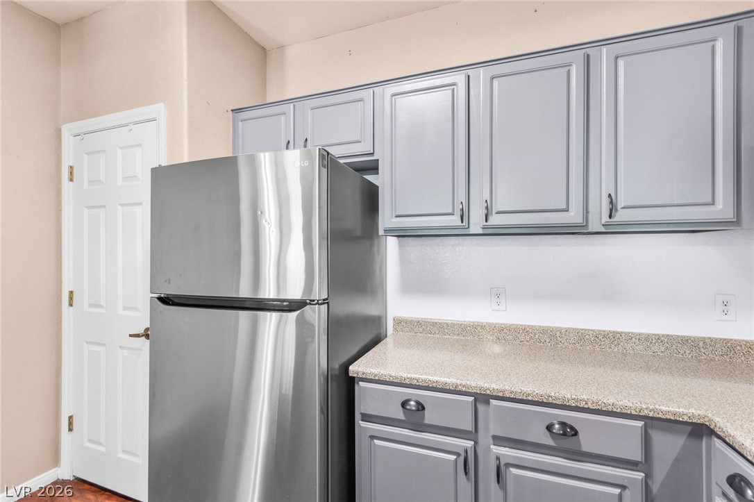 5855 Valley Drive 1043 Property Photo 14