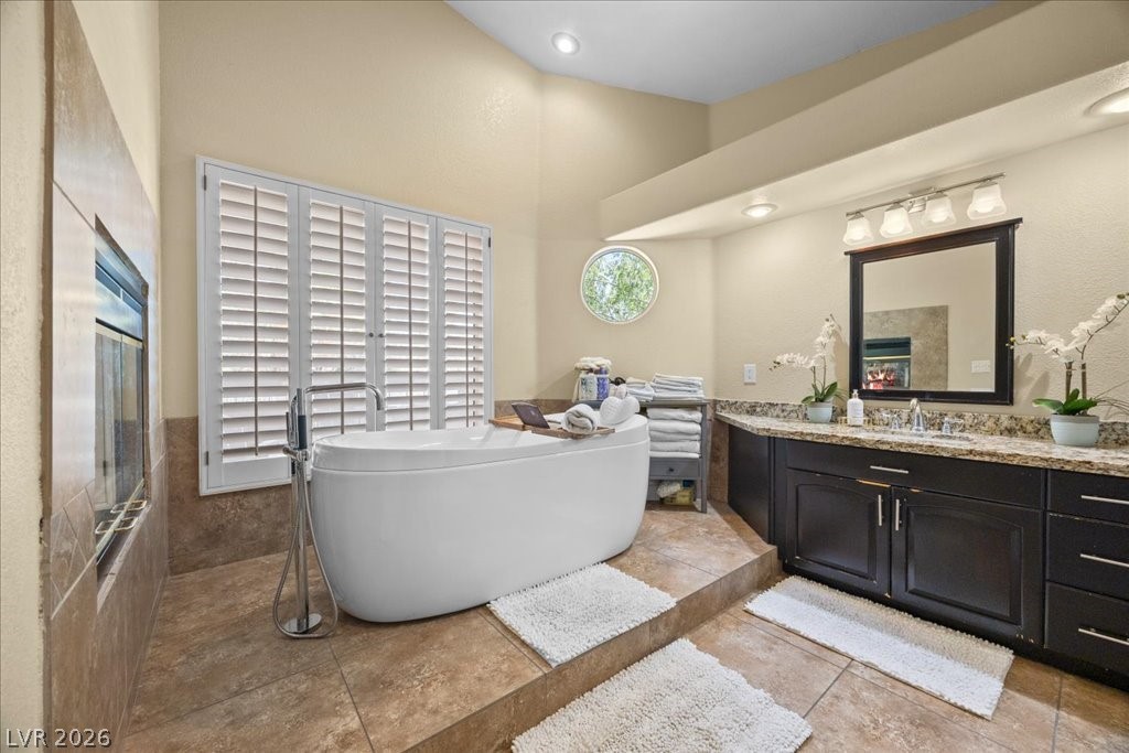 2444 Monarch Bay Drive Property Photo 39