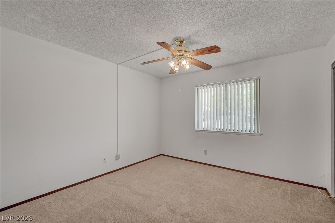 2757 Carnation Lane - Property Photo 13