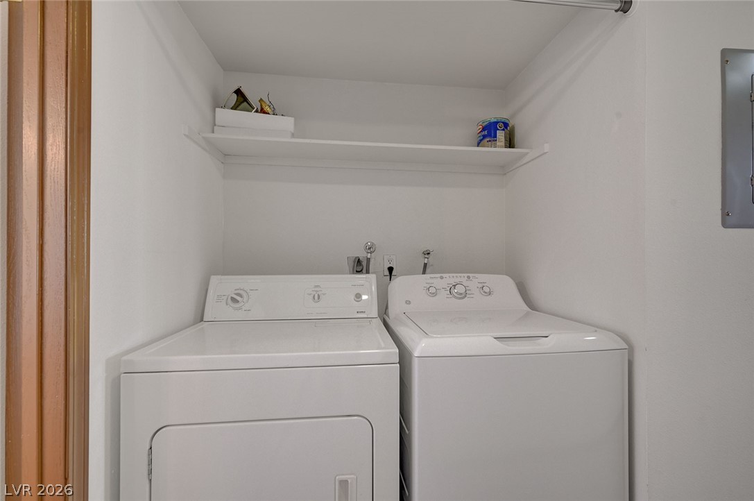 2757 Carnation Lane - Property Photo 15