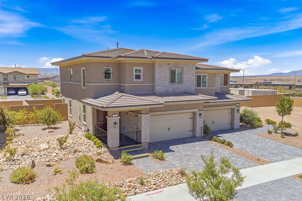 913 Cadence View Way Property Photo 1