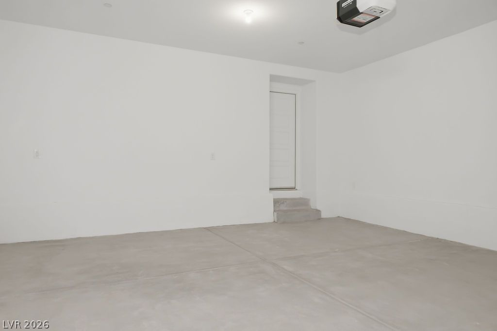 913 Cadence View Way Property Photo 38