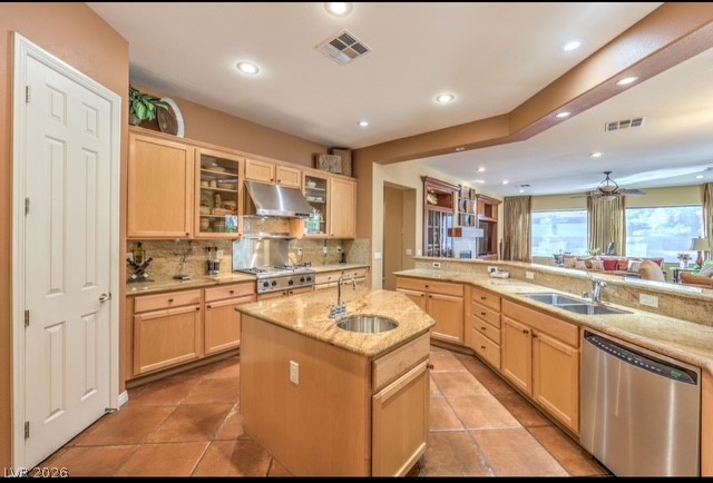 7 Holly Tree Court Property Photo 5