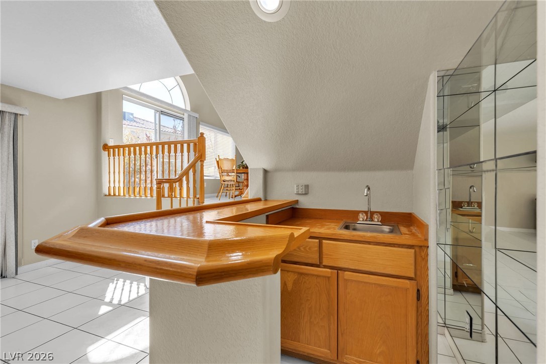 7425 Enchanted Hills Court Property Photo 16