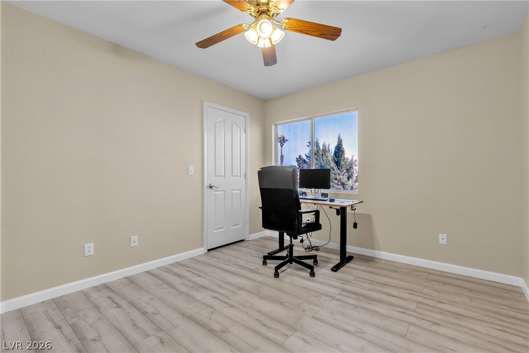 7425 Enchanted Hills Court Property Photo 29