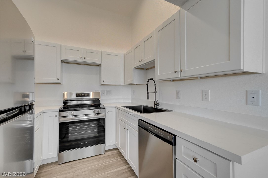 5320 Silvermist Court 101 Property Photo 4