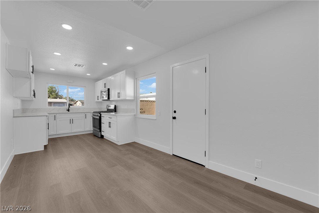 4112 Las Lomas Avenue Property Photo 11