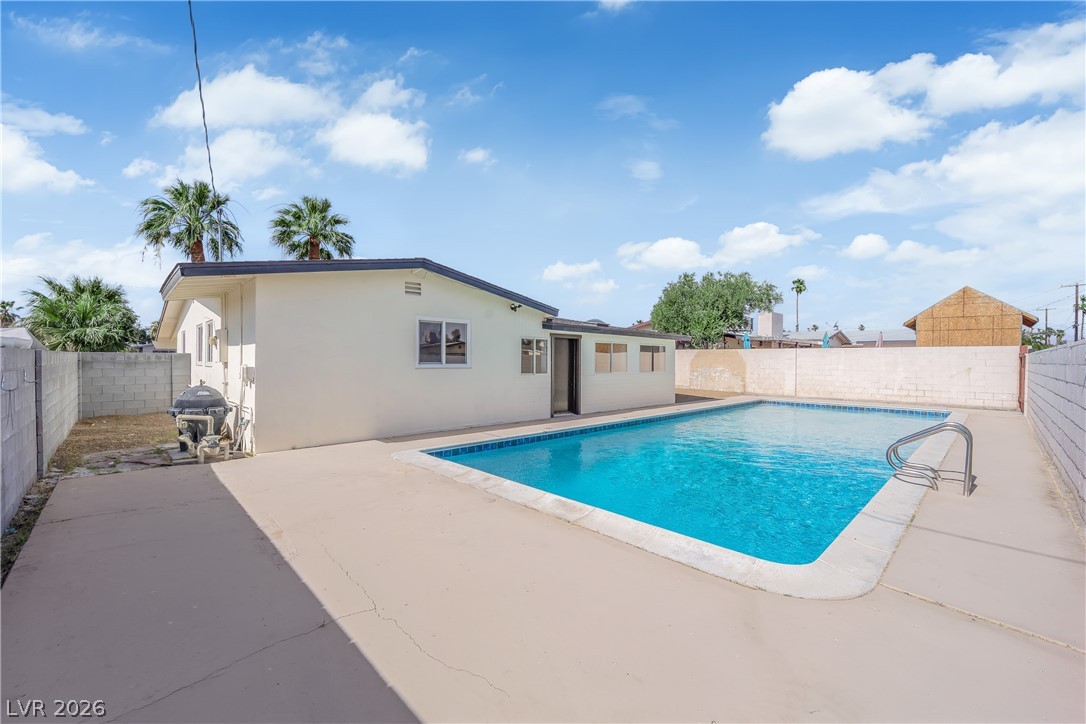 4112 Las Lomas Avenue Property Photo 29