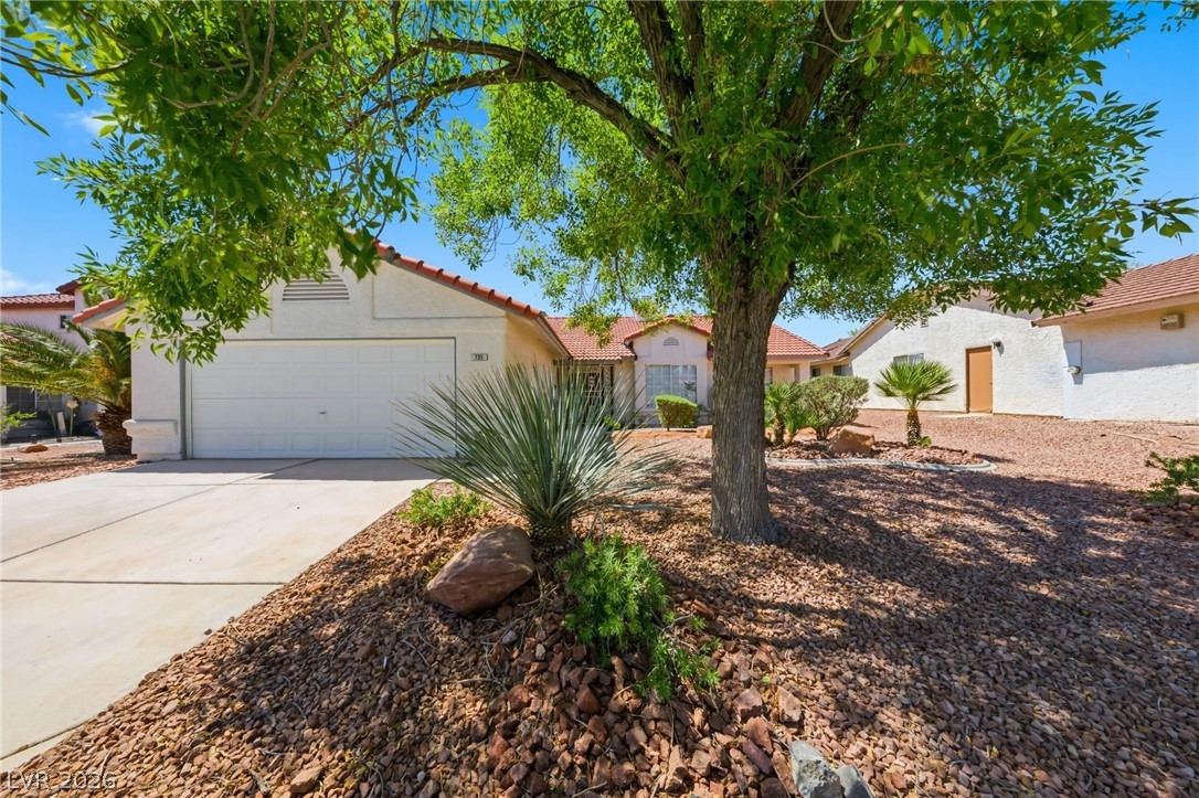 735 Stonecliff Way Property Photo 1
