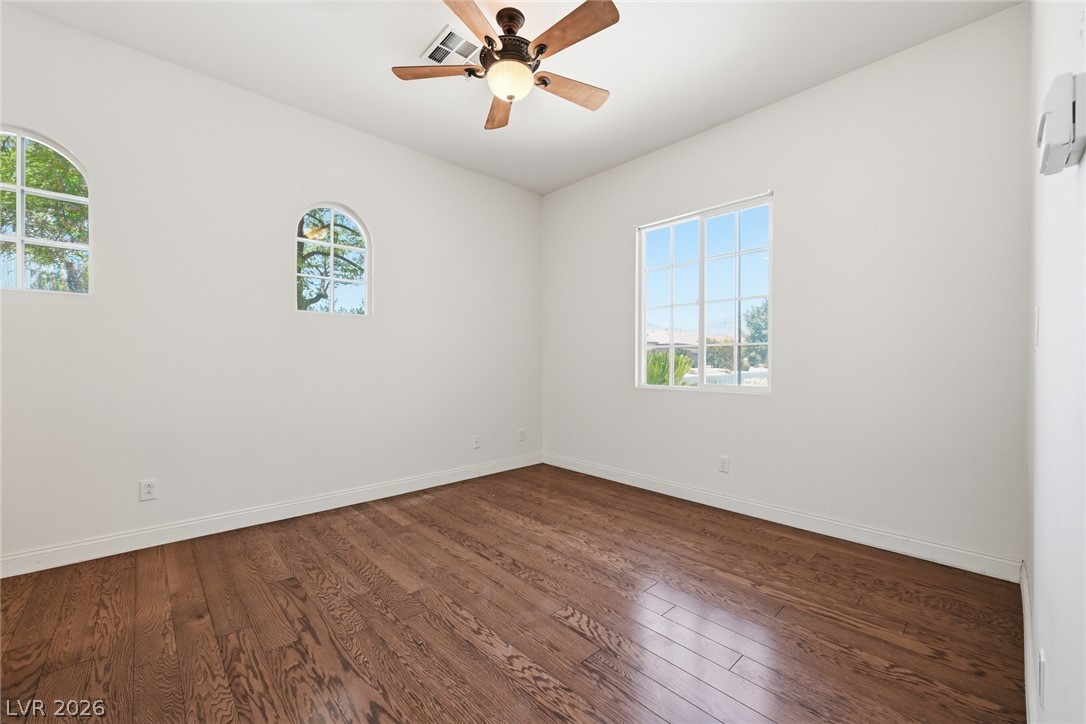 9500 Grand Vista Avenue Property Photo 17