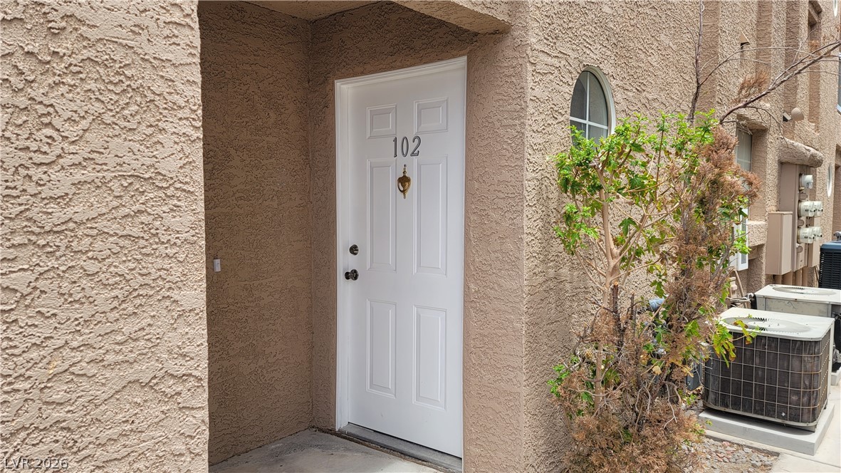 1375 East Hacienda Avenue 102 Property Photo 4