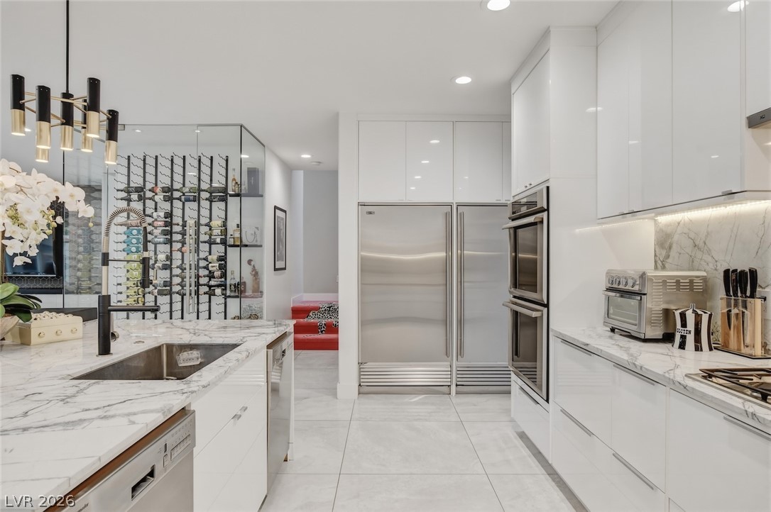 10736 Penhurst Way Property Photo 14