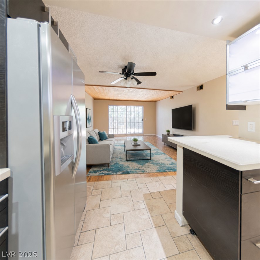 1729 Jupiter Court C Property Photo 5