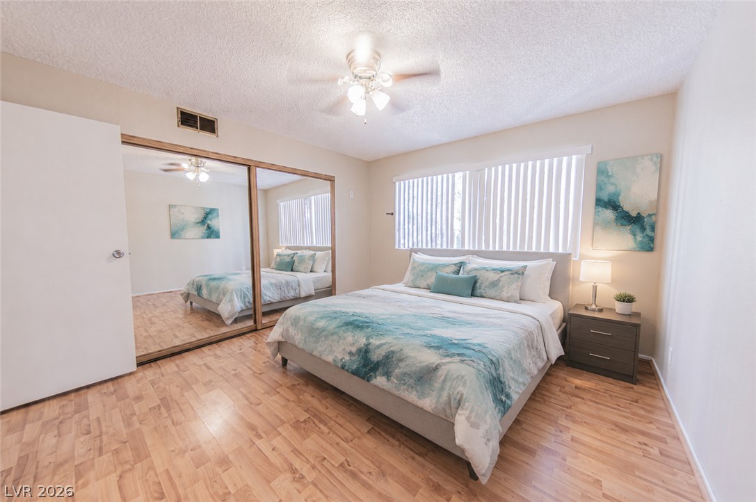 1729 Jupiter Court C Property Photo 8