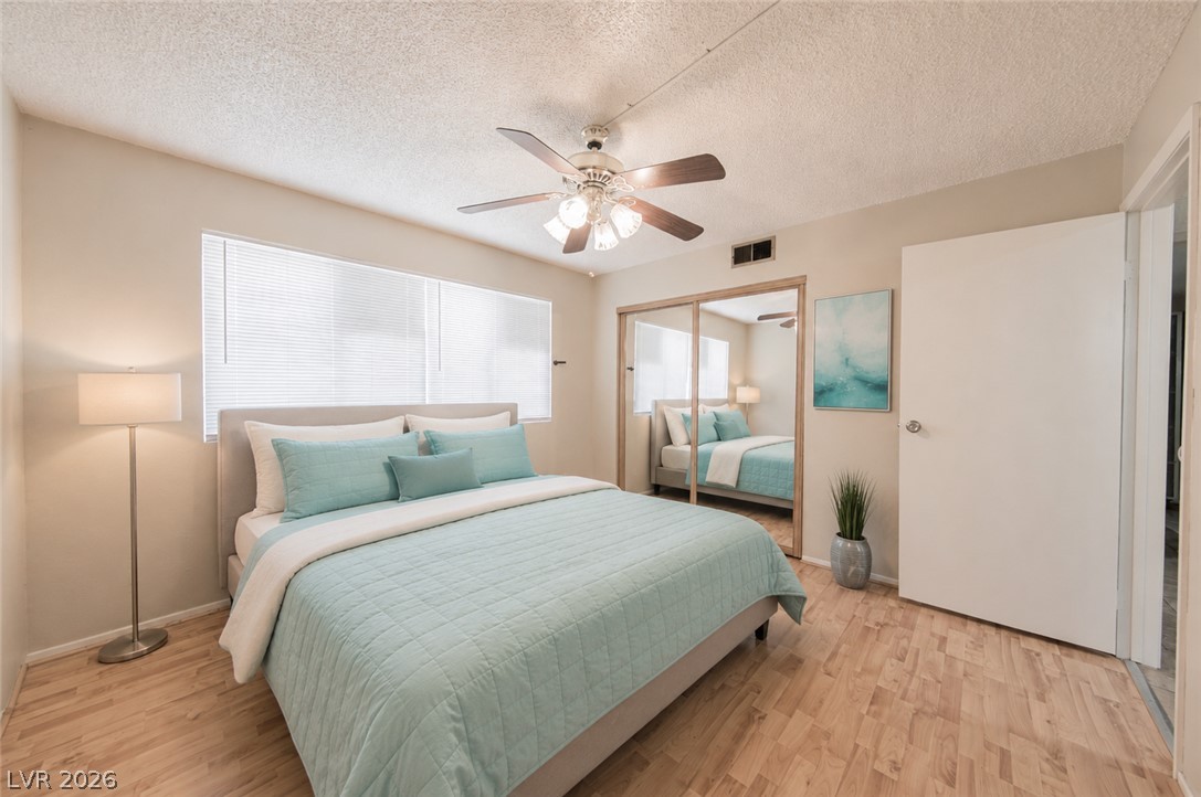 1729 Jupiter Court C Property Photo 10
