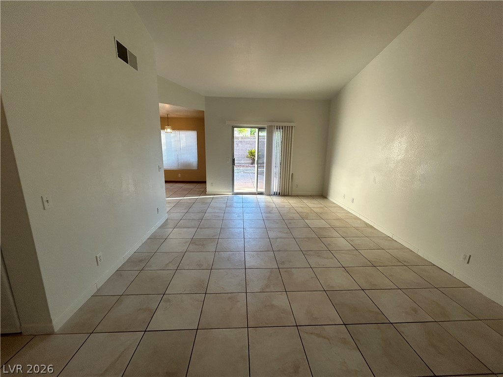 4718 Checker Way Property Photo 3