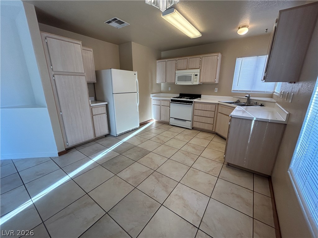 4718 Checker Way Property Photo 15