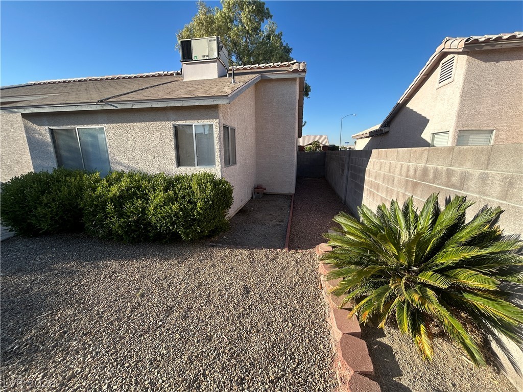 4718 Checker Way Property Photo 28