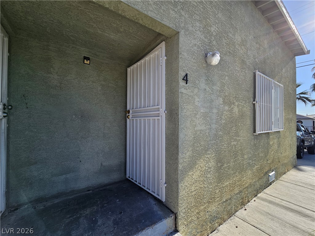 331 South 9th Street 4 Property Photo 9