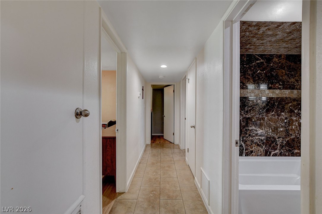 554 Canosa Avenue Property Photo 8