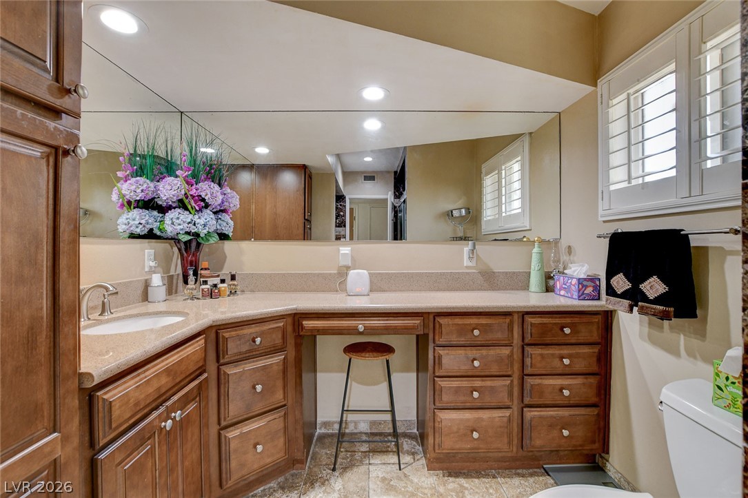 554 Canosa Avenue Property Photo 10