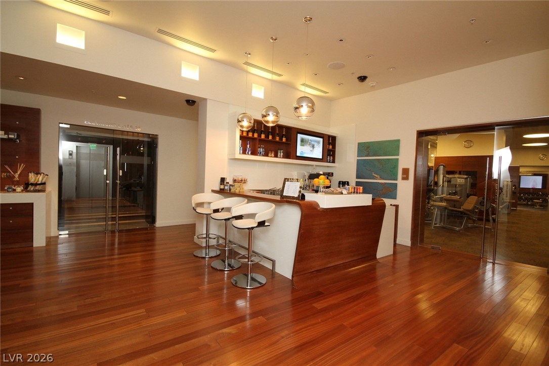 2600 West Harmon Avenue 16046 Property Photo 27