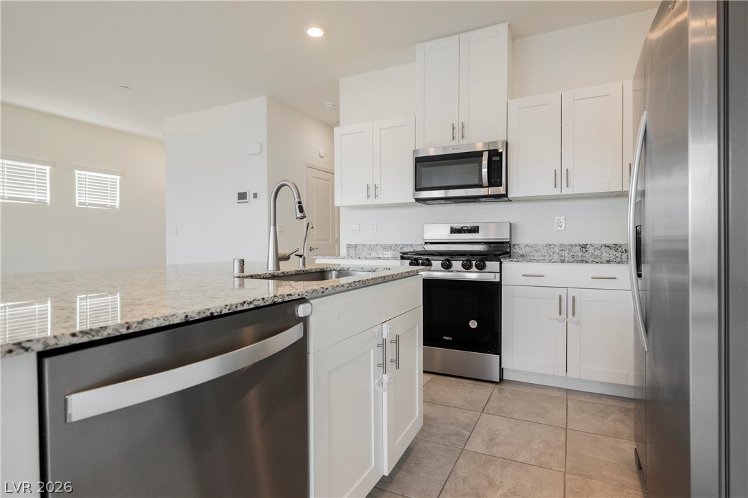 402 Larksong Avenue Property Photo 10