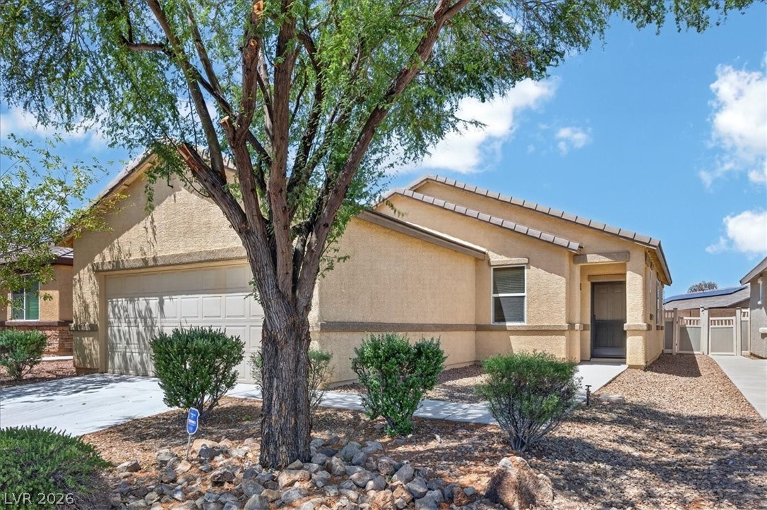 961 Aspen Cliff Drive Property Photo 4