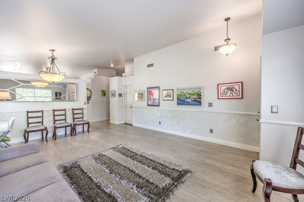 1245 Diamond Valley Street Property Photo 13