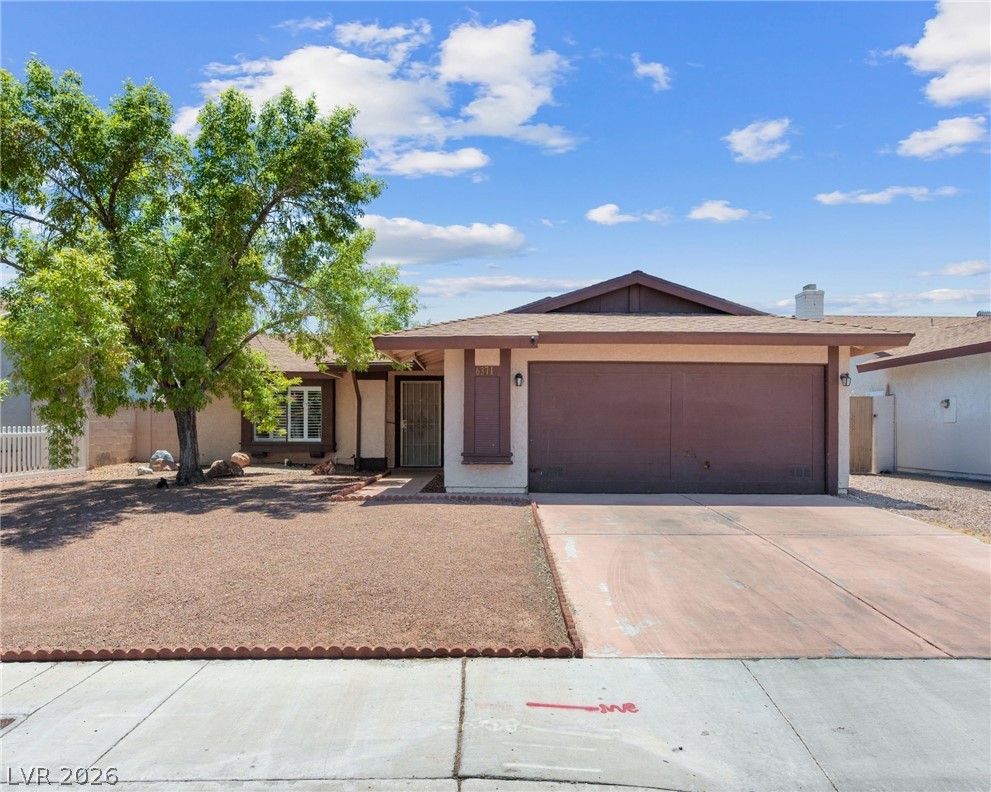 6371 West Viking Road Property Photo 1