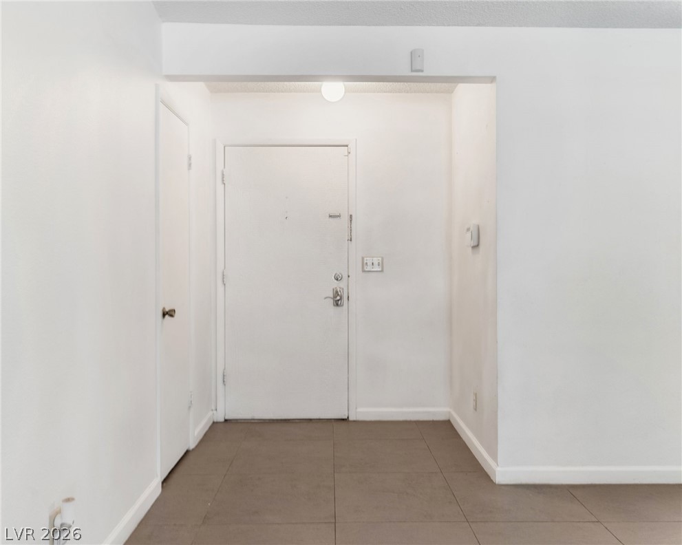 6371 West Viking Road Property Photo 11