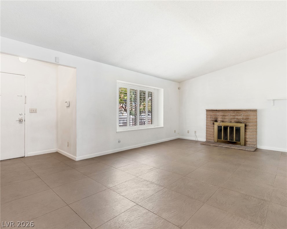 6371 West Viking Road Property Photo 12