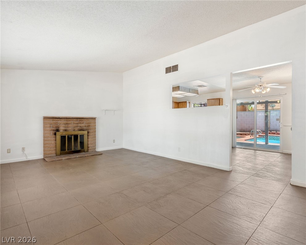 6371 West Viking Road Property Photo 15