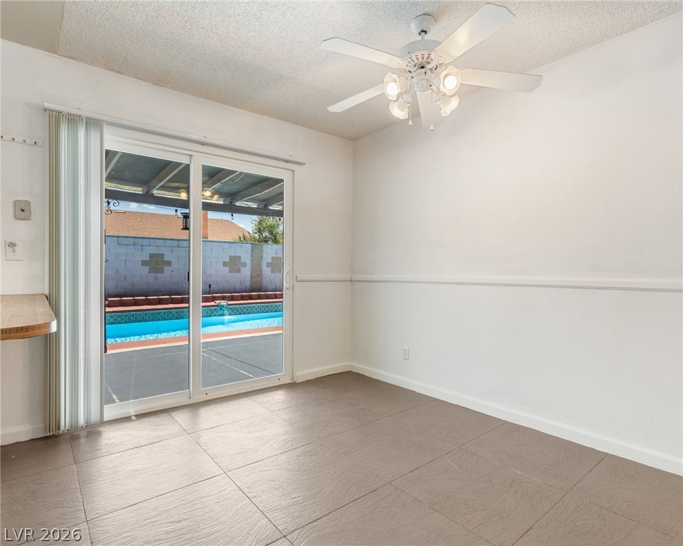 6371 West Viking Road Property Photo 25