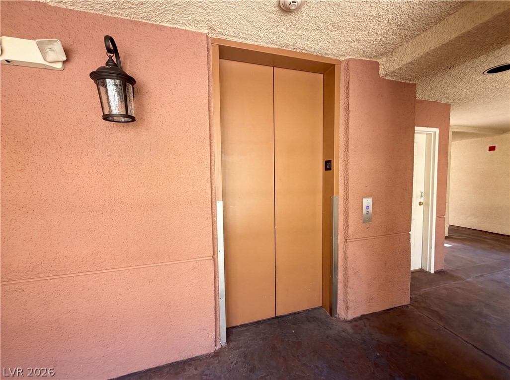 230 East Flamingo Road 320 Property Photo 16