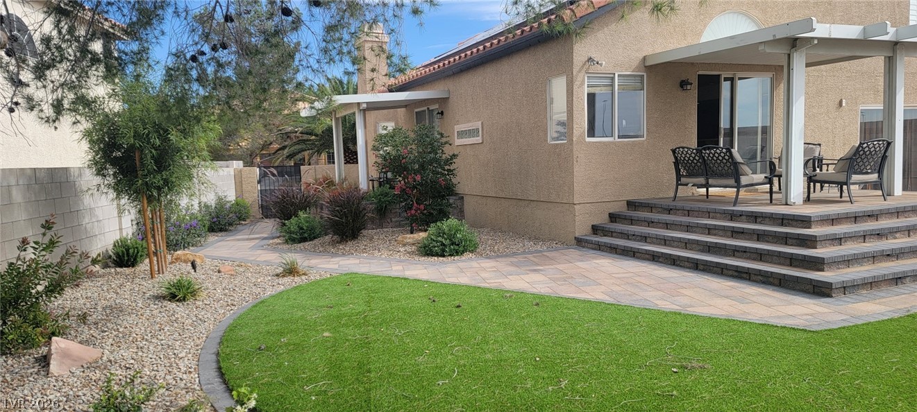 8201 Mountain Heather Court Property Photo 5