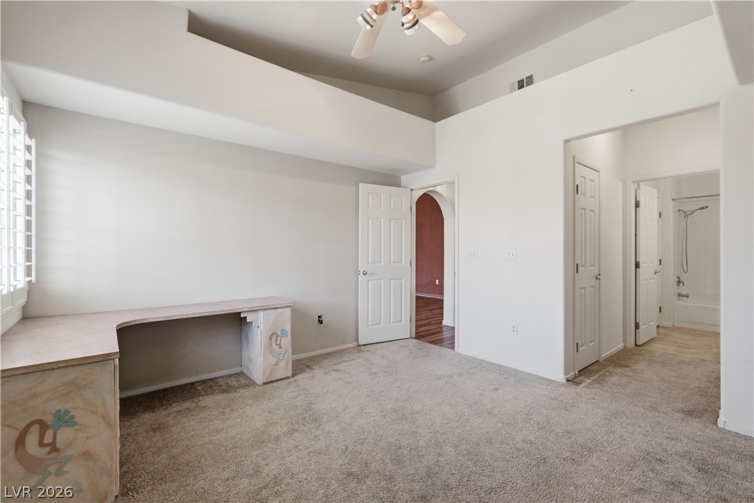 424 Pine Haven Street 202 Property Photo 18