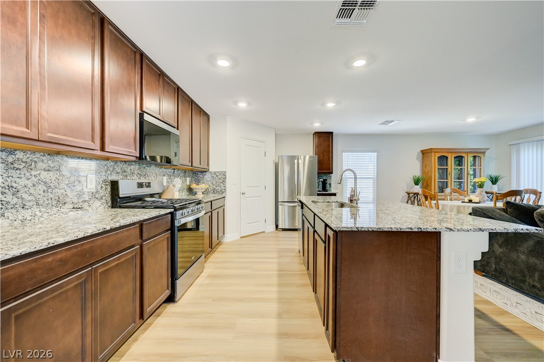 9550 Granville Bridge Street Property Photo 12