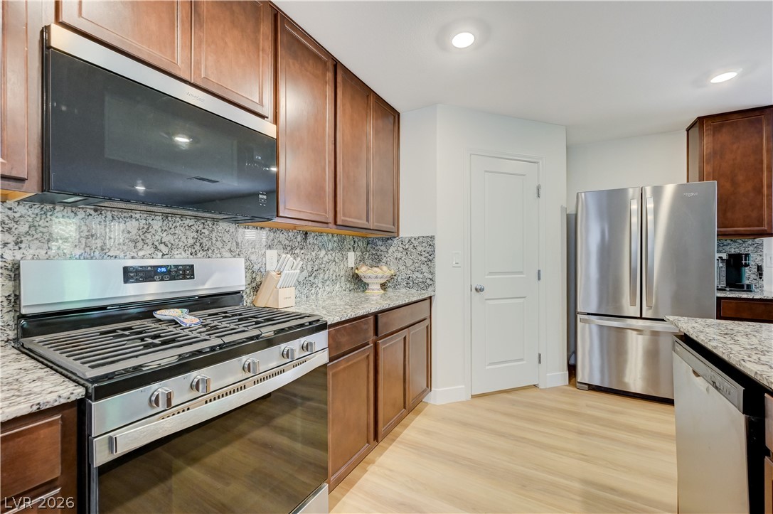 9550 Granville Bridge Street Property Photo 14