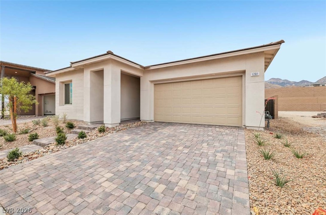 1201 Cloudbreak Cove Drive Property Photo 2