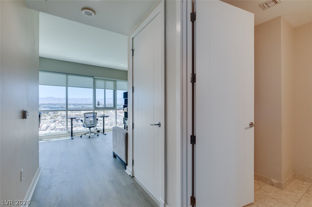 4525 Dean Martin Drive 810 Property Photo 14