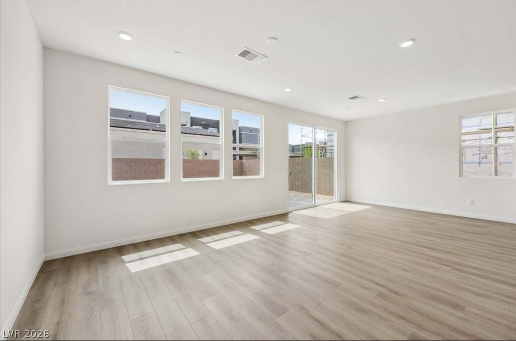 4015 Riley Rose Avenue Property Photo 4