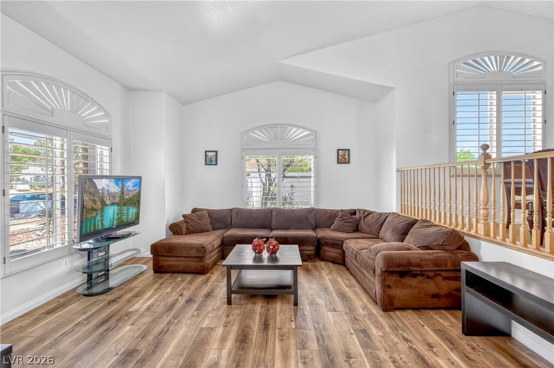 3176 Sterlingshire Drive Property Photo 13