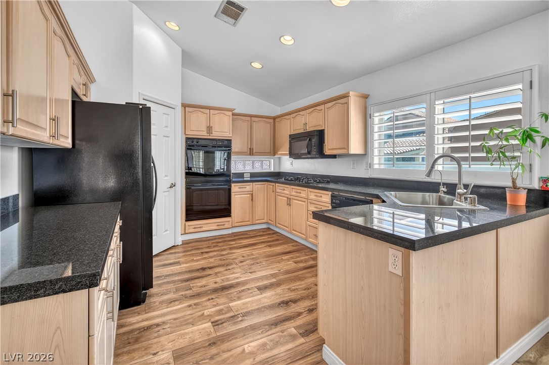 3176 Sterlingshire Drive Property Photo 16