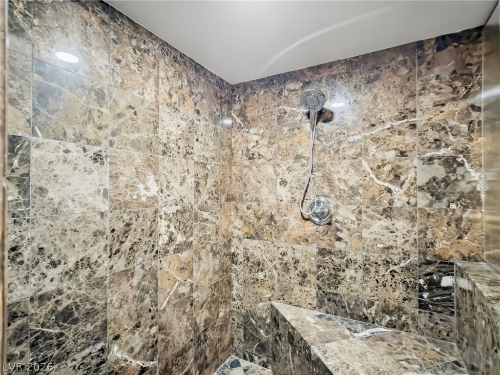 360 East Desert Inn Road 607 Property Photo 24
