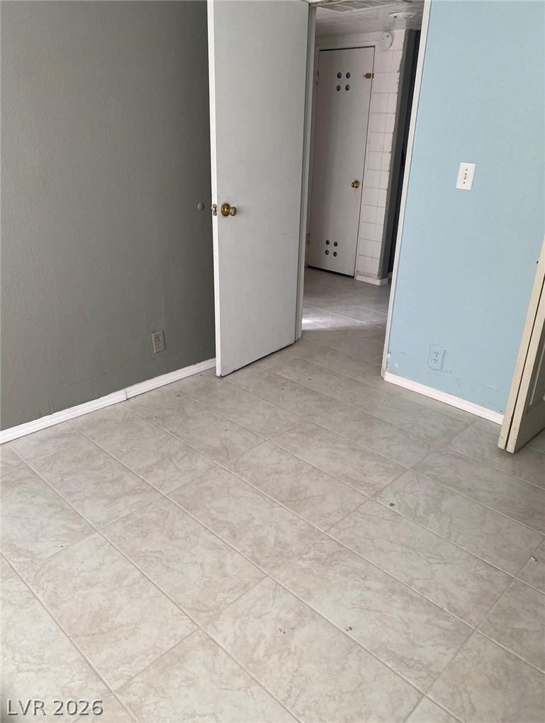 2400 Pardee Place Property Photo 11