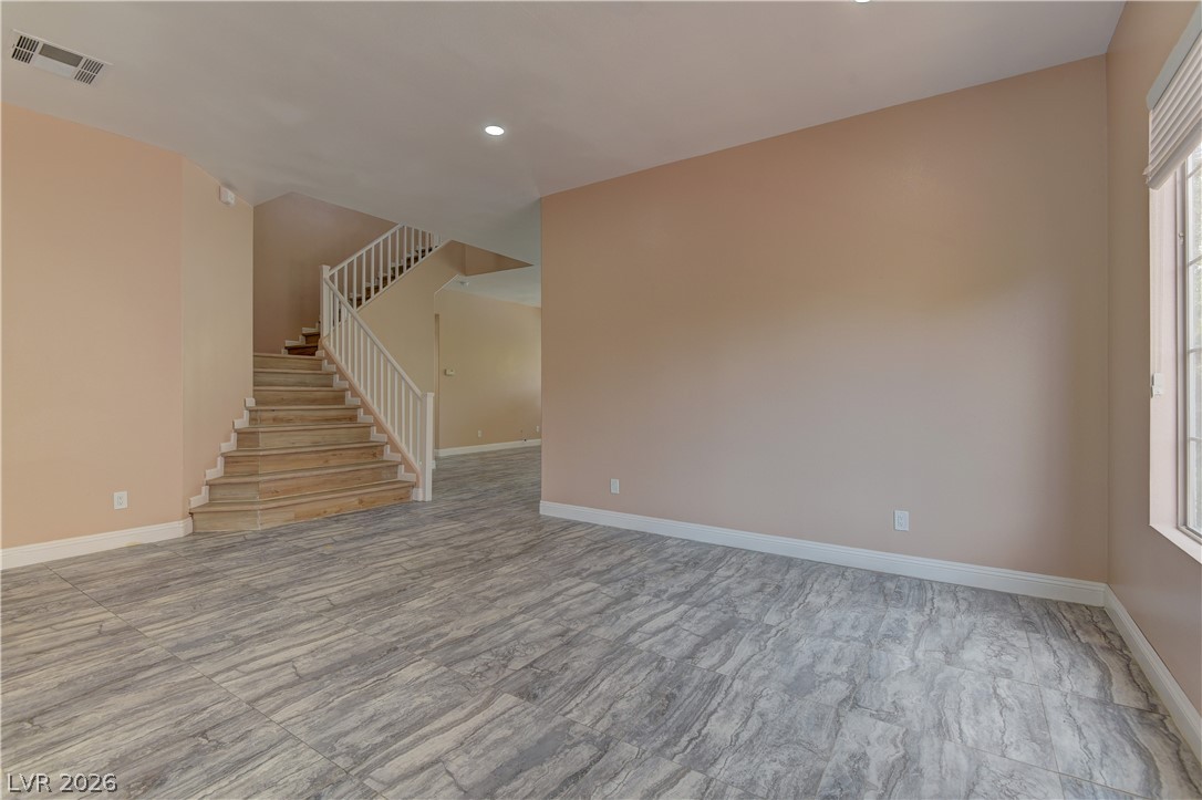 5862 Bluthe Bridge Avenue Property Photo 6